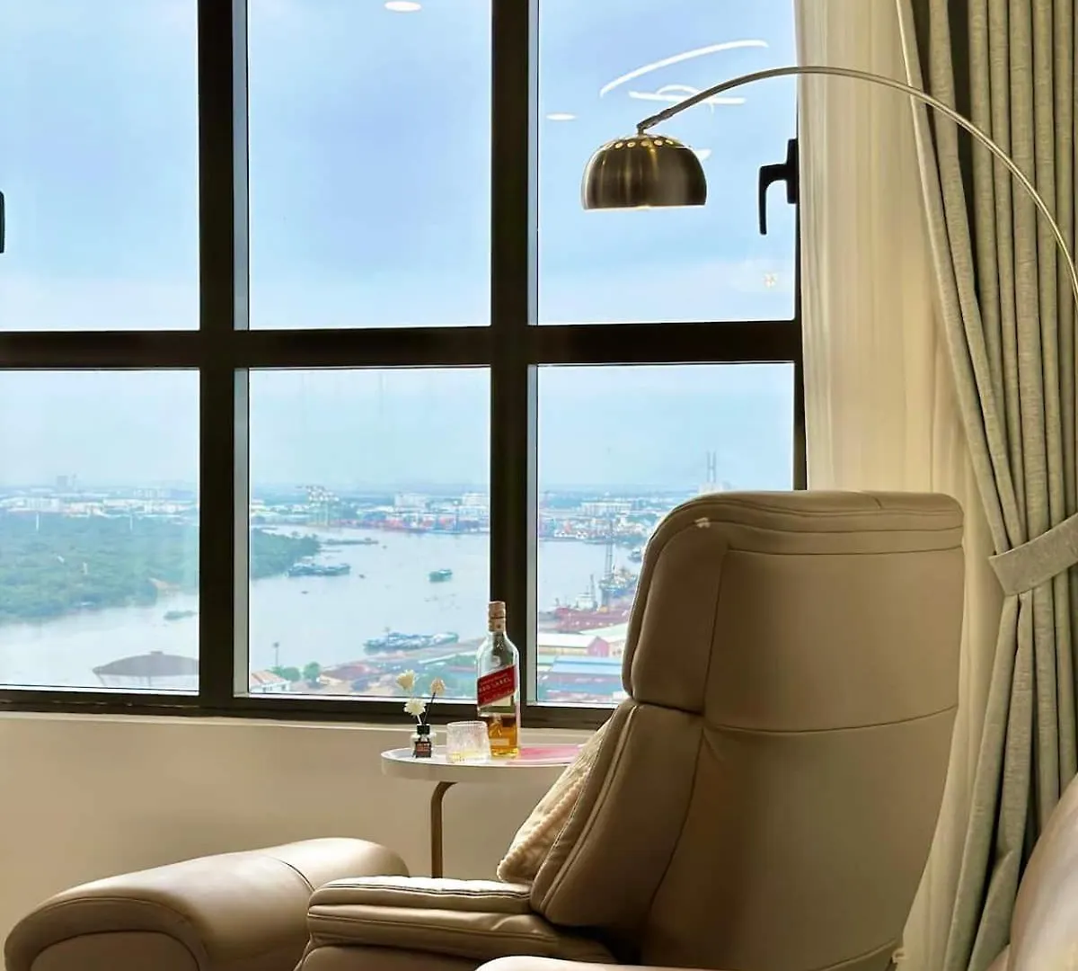 The Icon 56 Building & Apartment D4 Ho Chi Minh City